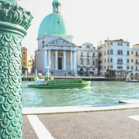 شقة Mazzoni 15 البندقية