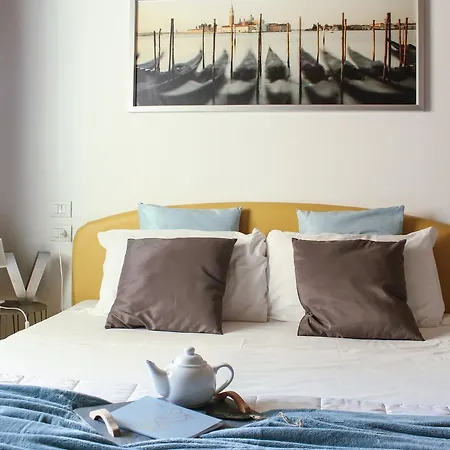 Mazzoni 15 Апартаменты Венеция